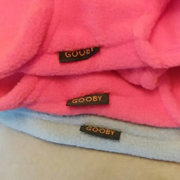 Bundled Fleece Vests - Picture 3 of 8